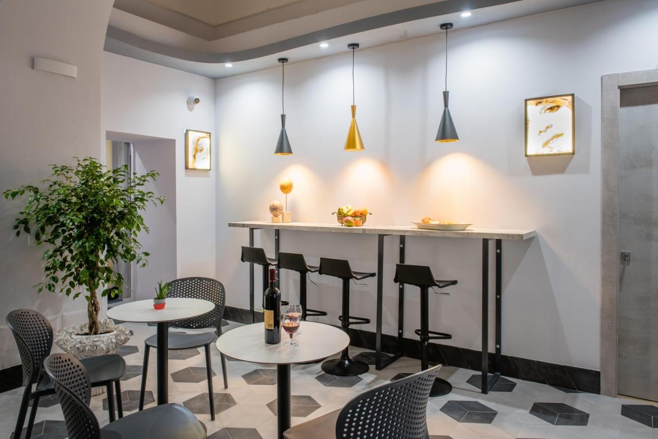 Foriart Relais Hotel Napoli Bagian luar foto