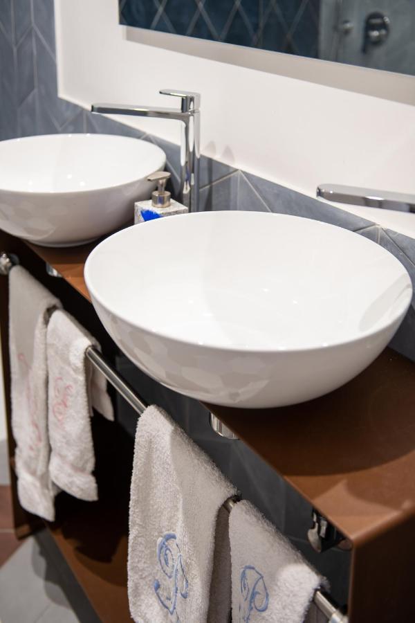 Foriart Relais Hotel Napoli Bagian luar foto